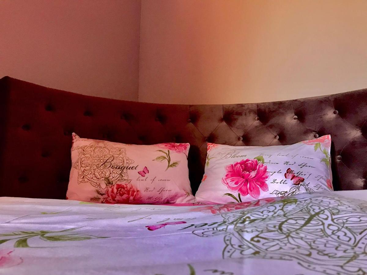 Sweet Pink By Miro Apartment Sinaia Luaran gambar